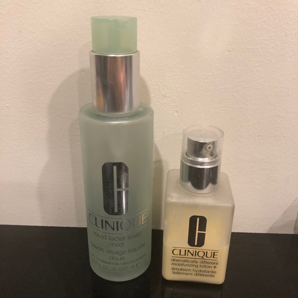 clinique dry skin face wash